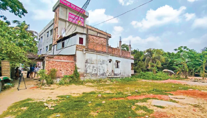 জমি অধিগ্রহণে লুটপাট, থেমে গেছে ৮৬০ কোটি টাকার কাজ