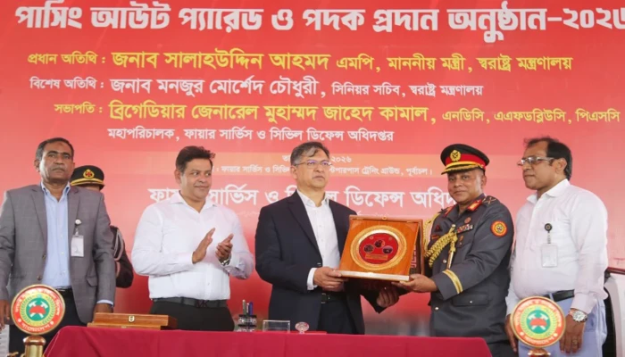 দুর্যোগে সবার আগে পাশে দাঁড়ায় ফায়ার সার্ভিস: স্বরাষ্ট্রমন্ত্রী