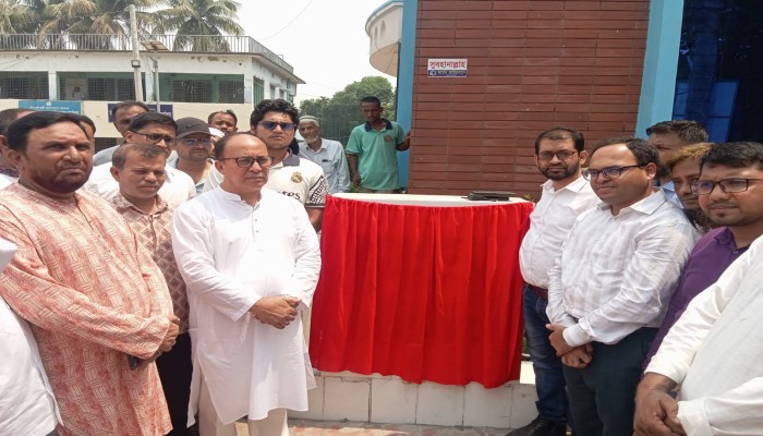 বুড়িচং উপজেলা পরিষদের দৃষ্টিনন্দন মূল ফটকের ভিত্তিপ্রস্তর স্থাপন