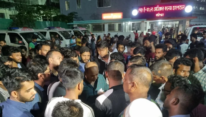 বরিশাল শেবাচিমে হাতে পায়ে ধরে মিলল লাশের মুক্তি!