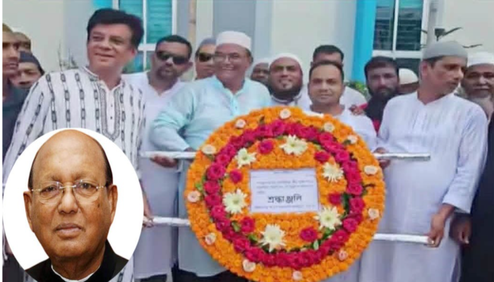 ​বাবা, মা ও স্ত্রীর কবরের পাশে চিরনিদ্রায় শায়িত তোফায়েল আহমেদ