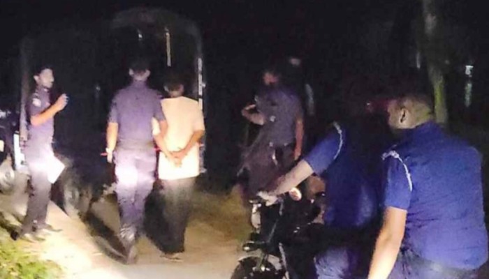 কুড়িগ্রামে ৯৯৯-এ ফোন করে মাদকাসক্ত ছেলেকে পুলিশে দিলেন মা-বাবা