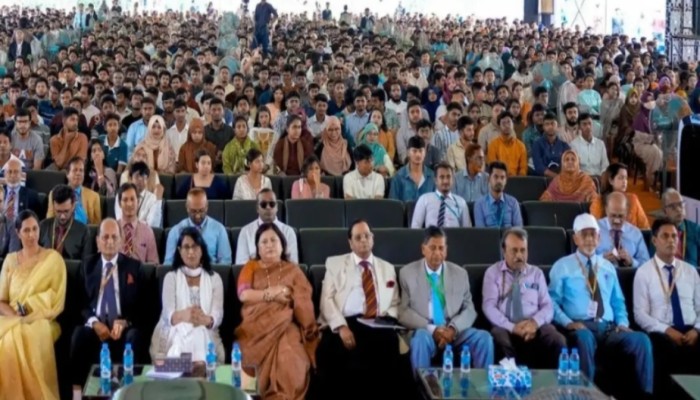 আইইউবিএটির নবীন শিক্ষার্থীদের পরিচিতি পর্ব সম্পন্ন