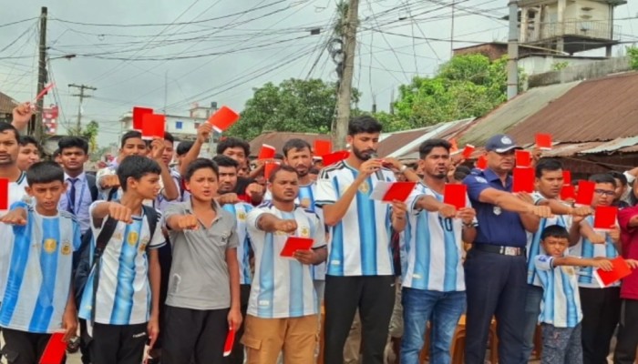 মাদককে ‘লাল কার্ড’ দেখিয়ে দুর্গাপুরে ব্যতিক্রমী সচেতনতামূলক কর্মসূচি