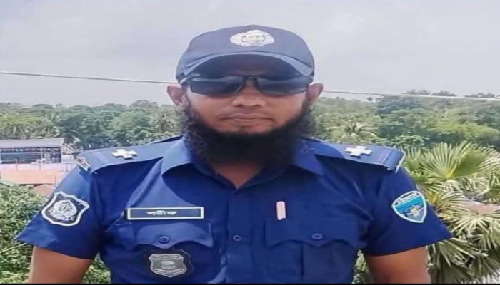 কুমিল্লা নগরীতে দুর্বৃত্তের ছুরিকাঘাতে এএসআই আহত