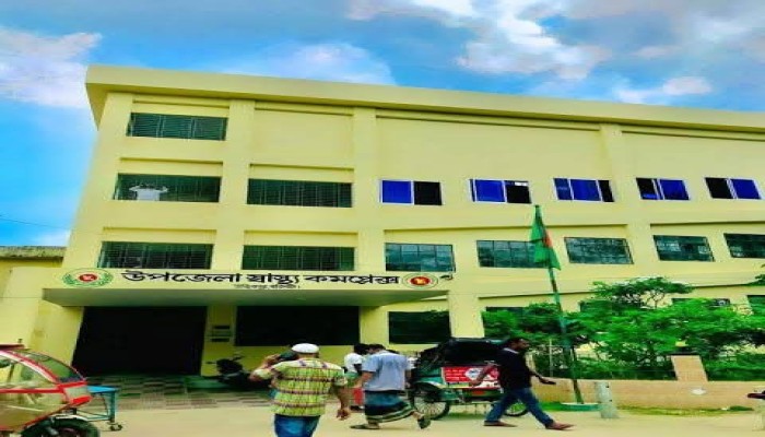 উজিরপুর হাসপাতালের বদ্ধ কক্ষে সরকারি ওষুধ- সরঞ্জামের পাহাড়: সংবাদ প্রকাশের পর তদন্ত কমিটি গঠন