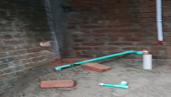 ভোর রাতে সাংবাদিকের বাড়ি থেকে চুরি: থানায় অভিযোগ