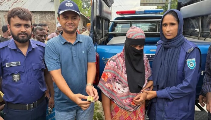 কুড়িগ্রামের ভূরুঙ্গামারীতে কুখ্যাত মাদক সম্রাজ্ঞী মর্জিনা ইয়াবাসহ গ্রেফতার