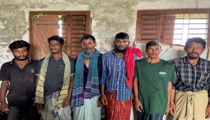আখাউড়ায় মাদকবিরোধী অভিযানে গাঁজাসহ ৬ জন গ্রেফতার