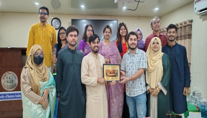 কুবিতে নৃবিজ্ঞান বিভাগের নবীনবরণ ও প্রবীণ বিদায় অনুষ্ঠিত