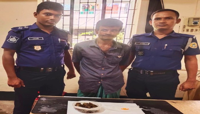 কাউখালীতে বিশেষ অভিযানে গাঁজা-ইয়াবাসহ মাদক ব্যবসায়ী গ্রেপ্তার, আদালতে প্রেরণ