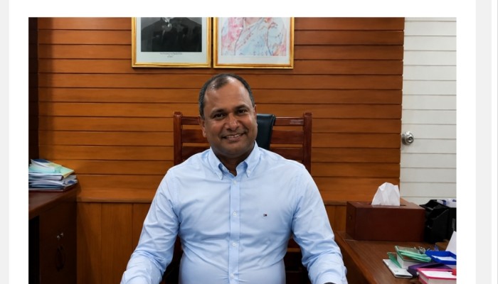 নারায়ণগঞ্জ  এলজিইডি-এর নির্বাহী প্রকৌশলী আহসানুজ্জামানকে বিরুদ্ধে দুর্নীতি, কমিশন বাণিজ্যর নানা অভিযোগ