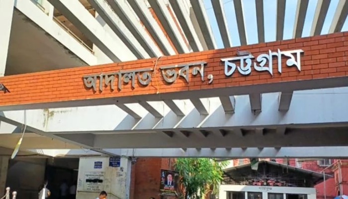বোয়ালখালীর পোস্টমাস্টারের ৩ বছরের কারাদণ্ড