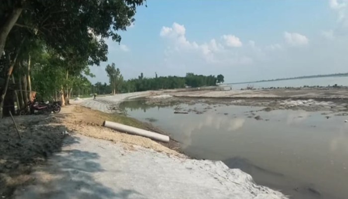 কুড়িগ্রামে ৮০ কোটি টাকা ব্যয়ে ৪১ টি প্যাকেজ কাজে সাব-ঠিকাদারের অনিয়ম, দুর্নীতি ও অব্যবস্থাপনা