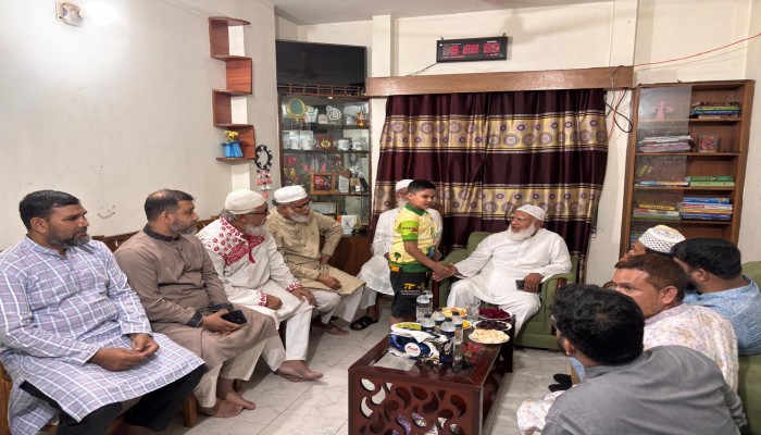 শহীদ নাইম সুলতানার পরিবারের সাথে সাক্ষাৎ করেন আমীরে জামায়াত