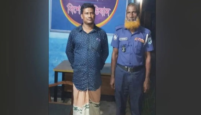 কুড়িগ্রামে স্কুলে স্ত্রীকে মারধর, যৌতুক মামলায় সহকারী শিক্ষক গ্রেফতার