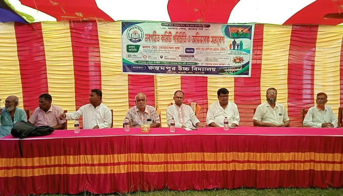 বাঘার রুস্তমপুর উচ্চ বিদ্যালয়ে অভিভাবক সমাবেশ, শিক্ষার্থীদের নিয়মিত উপস্থিতি ও ধূমপান রোধে কঠোর হওয়ার আহ্বান