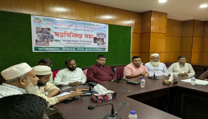 ময়লার স্তূপে জনদুর্ভোগ,স্থায়ী সমাধানে মতবিনিময়