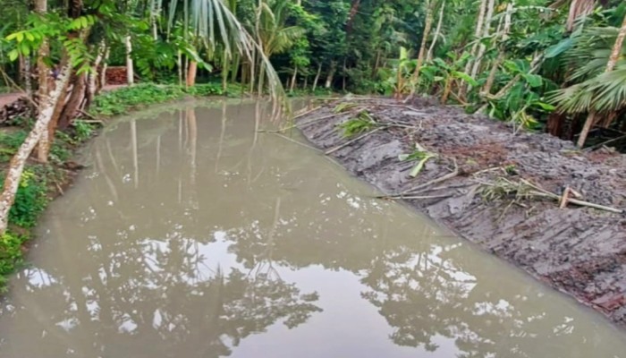 কাউখালীতে সরকারি তহবিলের ৭ লাখ ২০ হাজার টাকা ফেরত দিয়ে প্রশংসায় ভাসছেন  ইউএনও