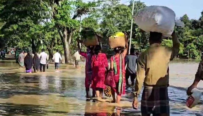 মেঘ বিস্ফোরণে খাগড়াছড়িতে আকস্মিক বন্যা, বাড়ল দুই নদীর পানি