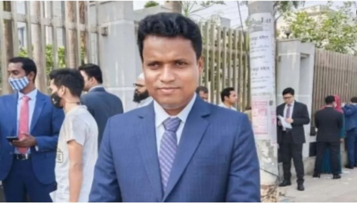 অনলাইন জু'য়া'র প্রতিবাদ করে হা'ম'লা'র শিকার সেই কলেজ শিক্ষকের মৃ'ত্যু'