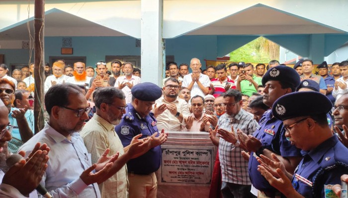 আদমদীঘির চাঁপাপুরে পুলিশ ক্যাম্পের উদ্বোধন