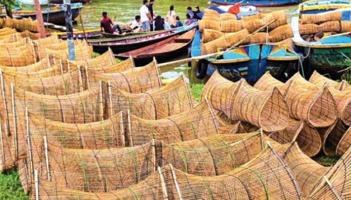 হারিয়ে যেতে বসেছে গ্রামবাংলার চাঁই-শিল্প
