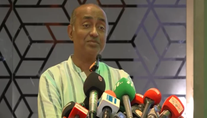 সরকার ভুল করলে আঙুল দিয়ে দেখিয়ে দিন: আইনমন্ত্রী