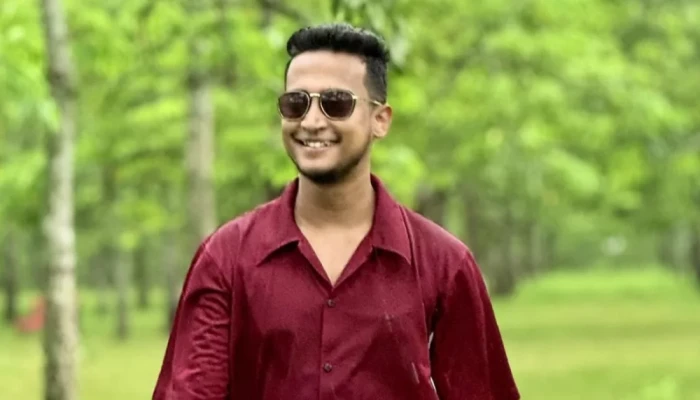 নেপালের ভ'য়া'ব'হ ব'ন্যা'য় আ'ট'কে পড়েছেন সঙ্গীতশিল্পী তাসরিফ খান
