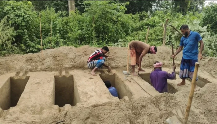একে একে ত'লি'য়ে গেল ৫ শিশু, পাশাপাশি ক'ব'রে দা'ফ'ন
