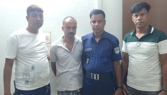 বা'ক'প্র'তি'ব'ন্ধী তরুণীকে ধ'র্ষ'ণে'র অ'ভি'যো'গে খালাতো ভাই গ্রে'প্তা'র