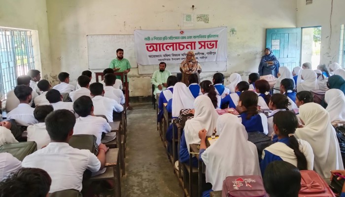 কালীগঞ্জে বাল্যবিবাহ রুখতে পরিবার-সমাজকে এগিয়ে আসার আহ্বান