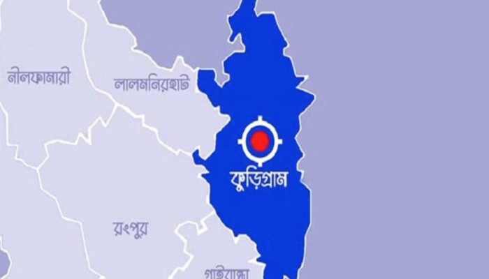 রমনা সেকশনে রেললাইনের পাথর নিয়ে যাচ্ছে এলাকাবাসী, বাধা দিতে গিয়ে উ'ত্তেজনা