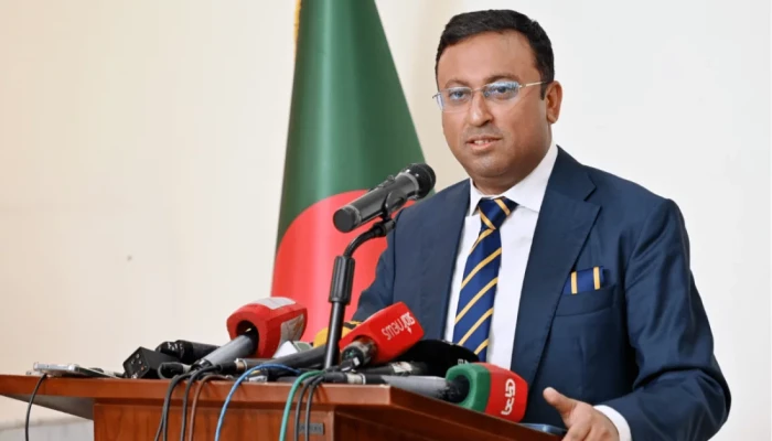 ভারতের কোনো স'ন্ত্রা'সী'কে ঢাকায় আশ্রয় দেওয়া হবে না: হুমায়ুন কবির