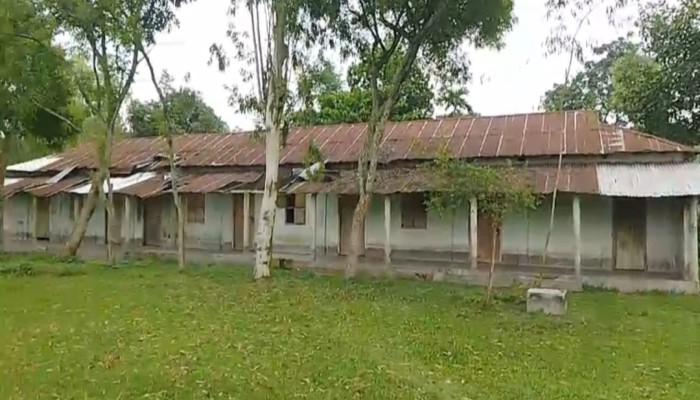 ভু'য়া শিক্ষার্থী দেখিয়ে দেড় কোটি টাকার ভবন- রাণীশংকৈলে ছাত্রশূন্য গাজিরহাট কলেজে অ'ভিনব প্র'তারণা