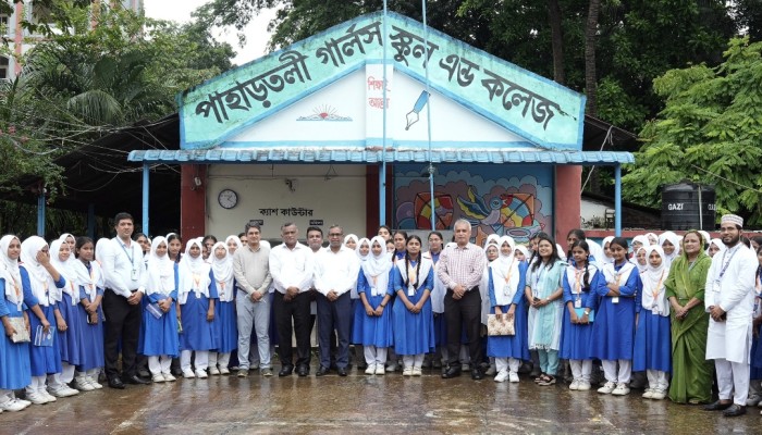 প্লাস্টিক বর্জ্য ব্যবস্থাপনায় সচেতনতা বাড়াতে শিক্ষার্থীদের সম্পৃক্ত করছে ইউনিলিভার বাংলাদেশ