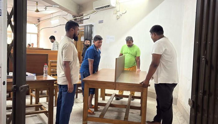 জকসুর পাঠাগার সম্পাদকের উদ্যোগে কেন্দ্রীয় লাইব্রেরিতে অর্ধশতাধিক আসন বৃদ্ধি