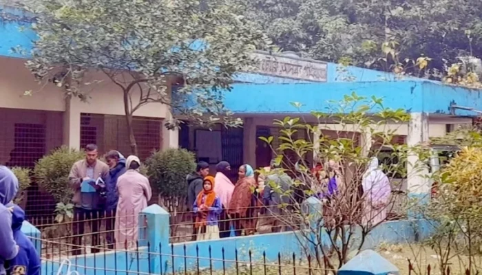 জাল জন্মসনদে প্রাপ্তবয়স্ক আসামিকে শিশু দেখিয়ে জামিন, আইনজীবীসহ তিনজনের বিরুদ্ধে মামলা