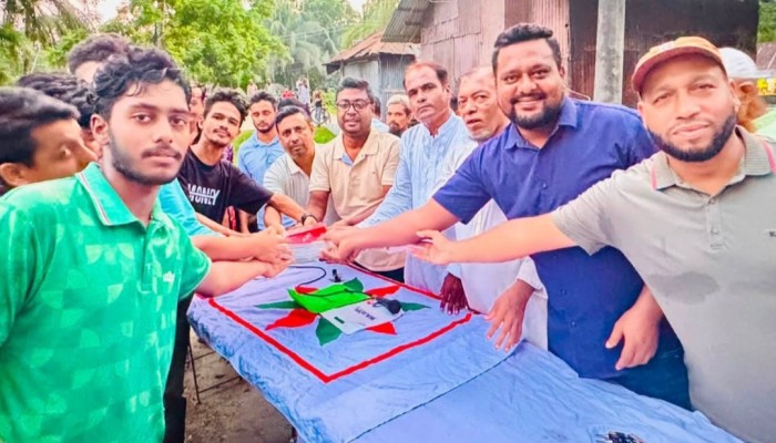মা'দকমুক্ত সমাজ গঠনে কাউখালীতে ৪ গ্রামের ফুটবল টুর্নামেন্ট অনুষ্ঠিত: মুক্তারকাঠি চ্যাম্পিয়ন