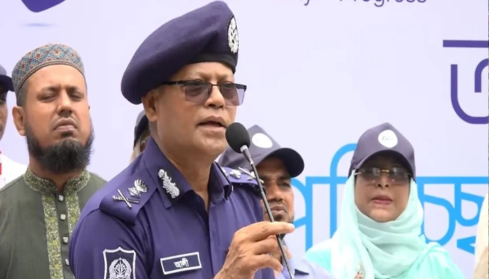 সরকারবিরোধী ষ'ড়'য'ন্ত্র'কা'রী পুলিশ কর্মকর্তাদের চিহ্নিত করা হয়েছে: আইজিপি