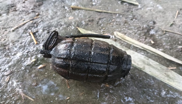 নীলফামারীতে র‍্যাবের অ'ভিযানে একটি প'রিত্যক্ত পু'রাতন তাজা ধাতব গ্রে'নেড উ'দ্ধার।