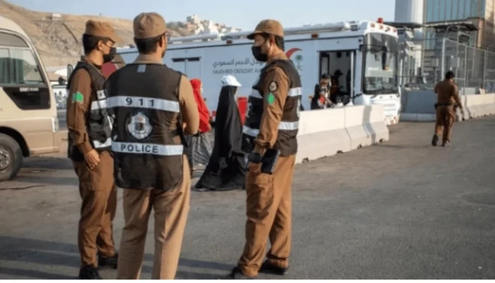 সৌদি আরবে এক সপ্তাহে ১৪ হাজারের বেশি অভিবাসী গ্রে'প্তা'র