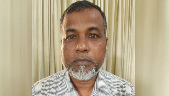 স্বাস্থ্য সনদের নামে স্যানিটারি ইন্সপেক্টরের বি'রু'দ্ধে অর্থ বাণিজ্যের অ'ভি'যো'গ